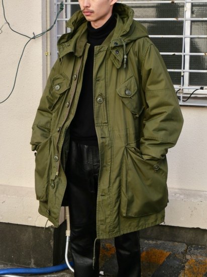 1996's Vintage Canadian Military
ECW(Extreme Cold Weather) Parka
Shell Coat & Liner Jacket & Hood