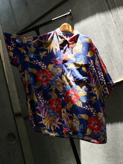 1980's Vintage RainSpooner Rayon Hawaiian Shirt