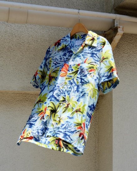 1970's Vintage 100% Nylon Hawaiian Shirt