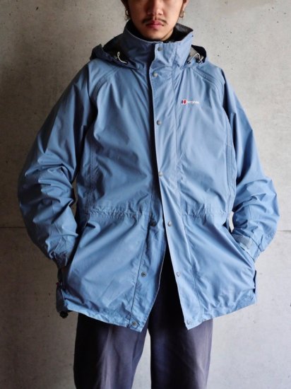 2008's Vintage Berghaus Mountain Jacket Greyish-Blue
