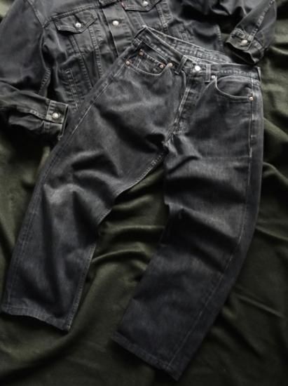 1990's Levi's501 BLACK
"Made in UK"
