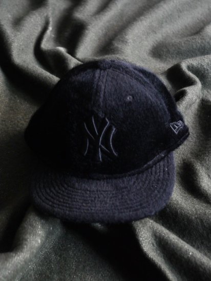 00's~ NEWERA Fake Fur Cap "NewYork Yankees"