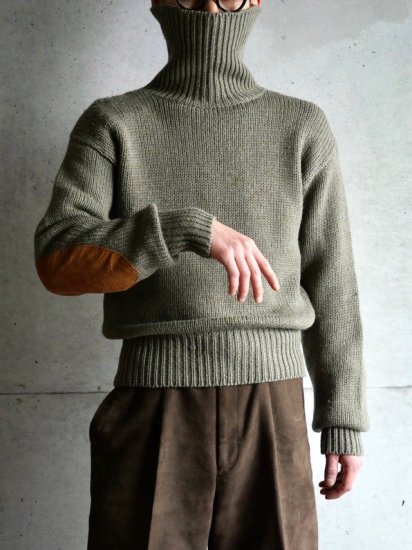 1980~90's Vintage RalphLauren
100% Wool Turtle-neck Sweater