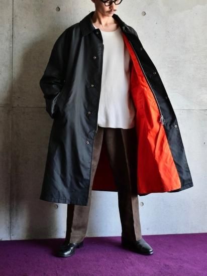 1960's Vintage Nylon Reversible OverCoat
BLACK & ORANGE / Made in Canada.