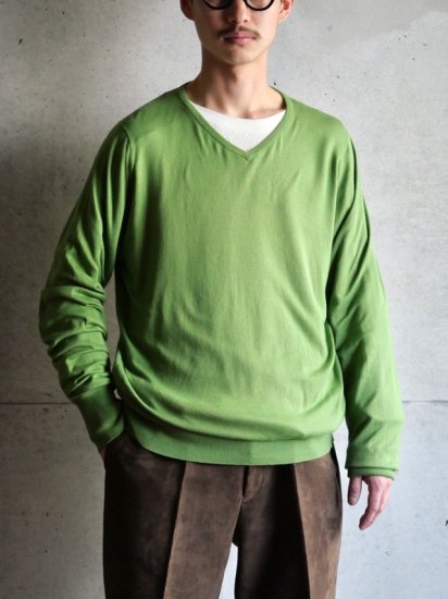 00's JOHN SMEDLEY
100% SeaIsland Cotton V-neck Knit Sweater
"Apple Green Color"