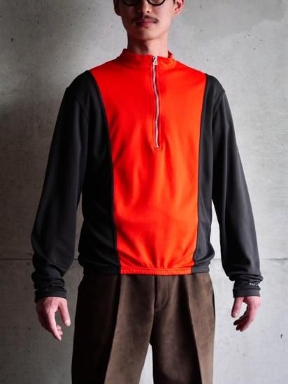 1990's Vintage NIKE "ACG" Cycling Shirt
BLACK & RED / Made in USA.