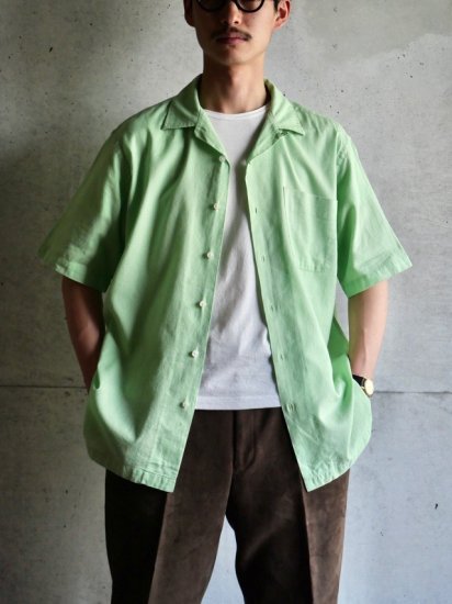 1990's Vintage RalphLauren
CALDWELL Open-collar Shirt "Apple Green"