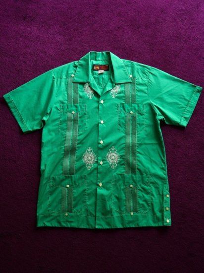 1970's Vintage Guayabera Shirt GREEN