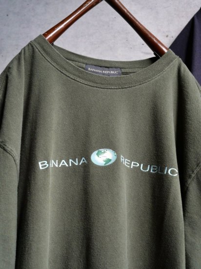 Early00's BananaRepublic Printed T-shirt