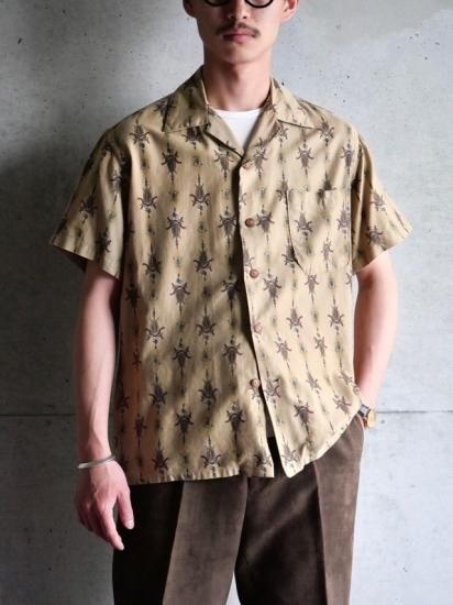 1960's? Vintage Printed Rayon Gabardine Shirt