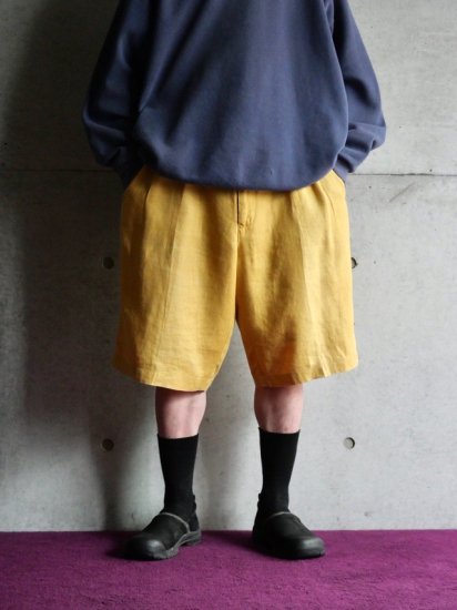1990's Vintage 2tuck Shorts
Mustard / 100% Linen