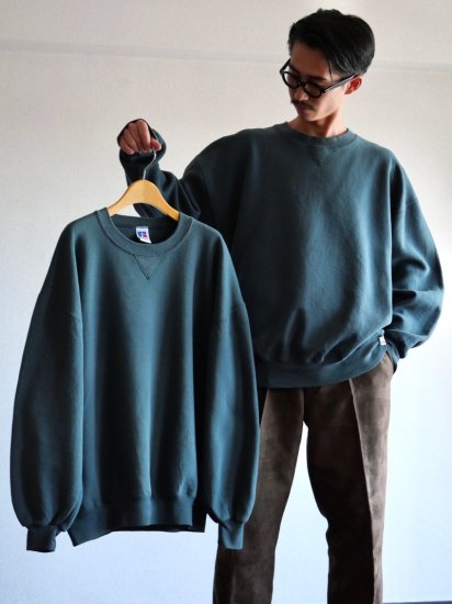  1990's Vintage RUSSELL Sweat Shirt
Made in USA. / Cyan-Blue(Green) Color