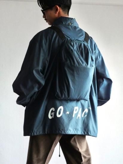 1990's Vintage GO~PACK
Packable Backpack Nylon Coach Jacket