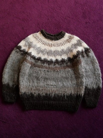 1980~90's Bolivian Traditional 100% Alpaca Knit "BORDER Pattern"