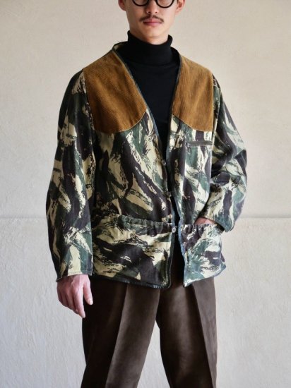 1970's French Vintage Hunting Collar-less Jacket