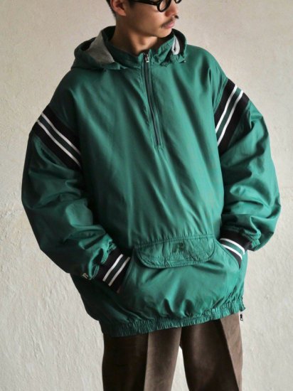 1990's Russell Nylon Hooded Pullover Jacket
