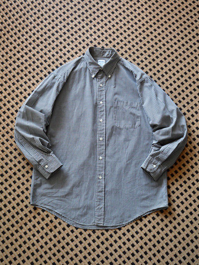 1990's Vintage BrooksBrothers Relaxed-fit Gingham Check Shirt, Made in USA.