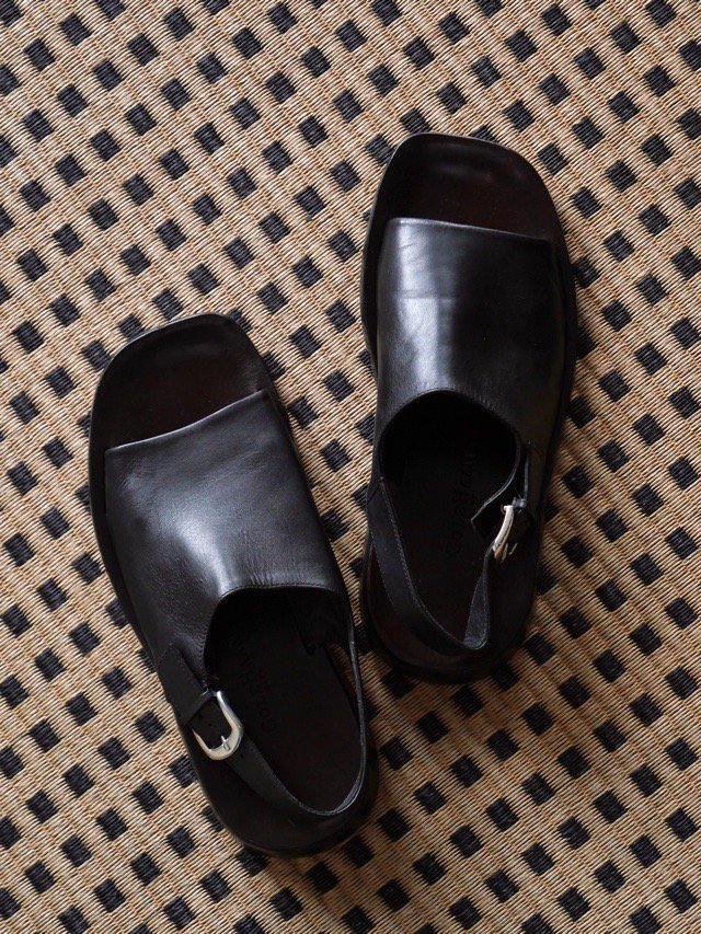COLE HAAN Leather Sandals