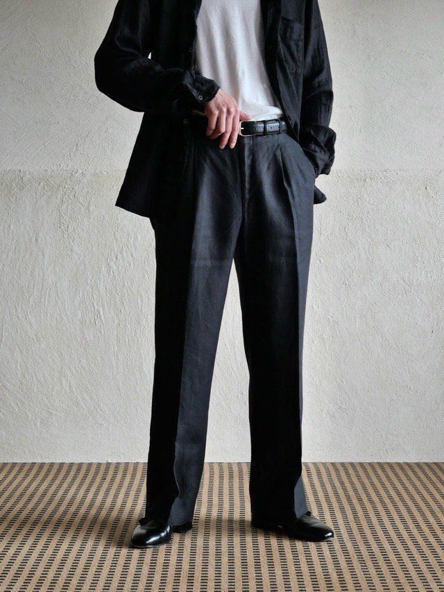 1980~90's Vintage Bloomingdale's Black Linen Trousers, Made in Italy.