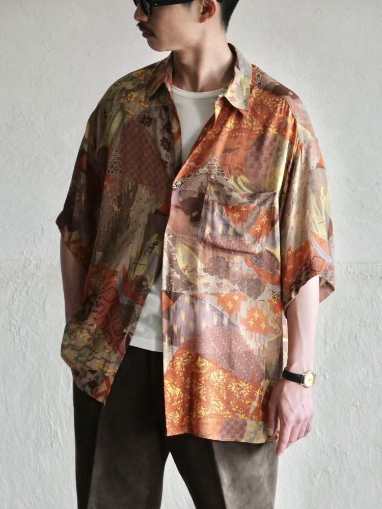 1980's Vintage Printed Rayon/Acetate? Shirt
Made in France.