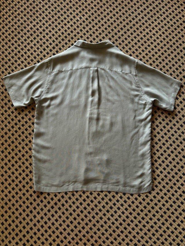 02's PERRY ELLIS 100% Silk Open-collar S/S Shirt - Vintage