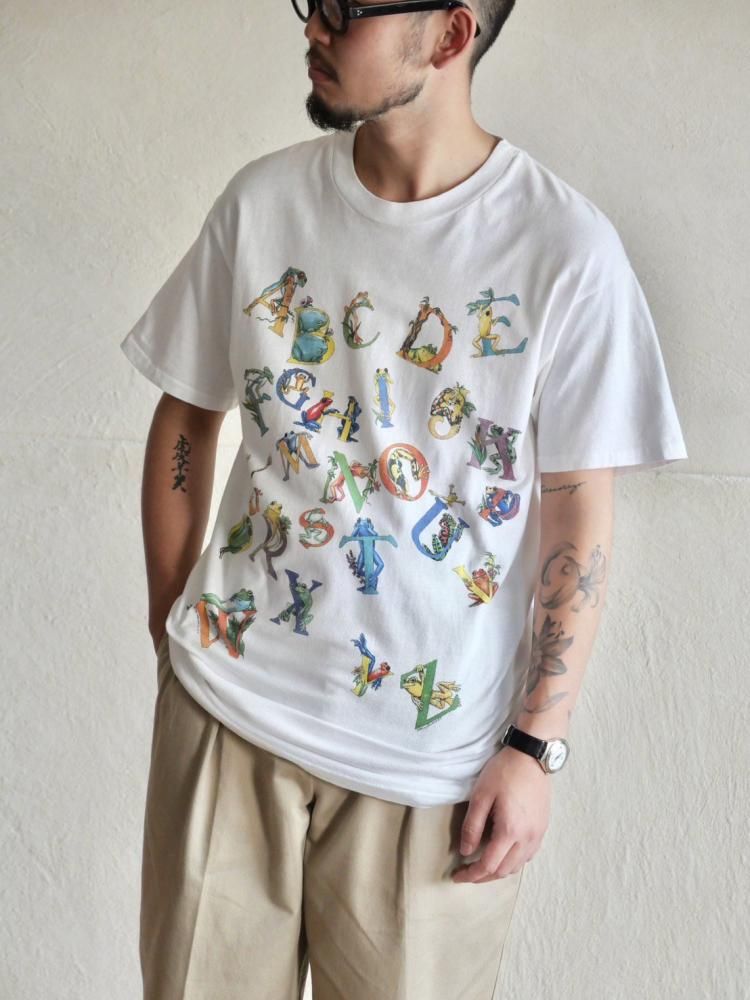 1990's Vintage Printed T-shirt  "ALPHABET&FROG"