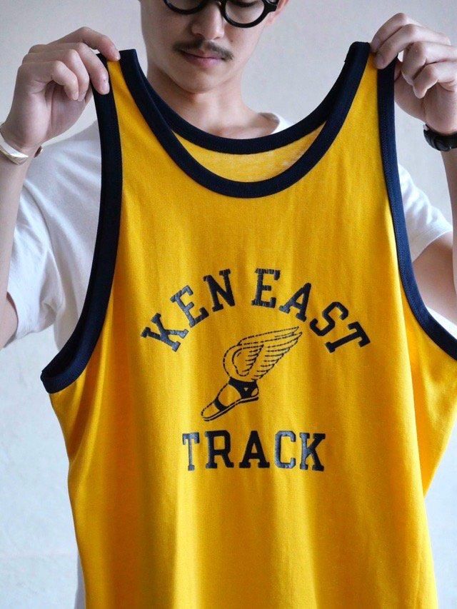 1970's Vintage Champion Foodball Tank-top
50% Cotton & 50% Nylon / Made in USA.