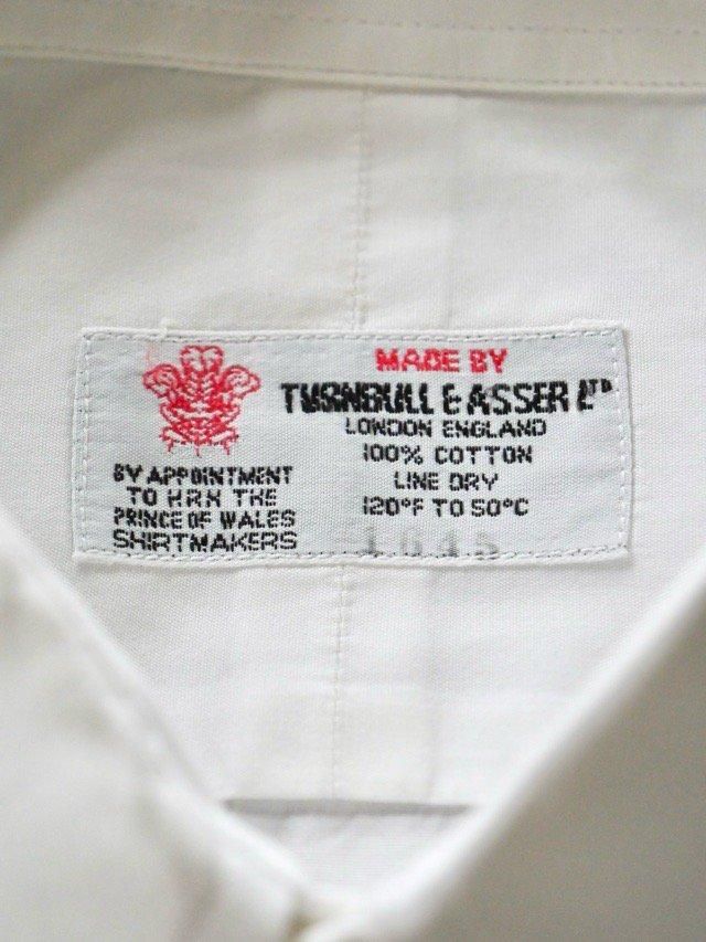 NOV./2002, TURNBULL&ASSAR
"Tailored" Big Dress Shirt, Made in England.