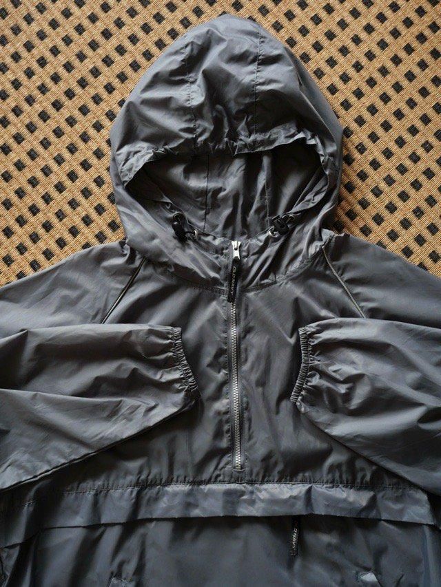 Early00's OLDNAVY SILVER Nylon Anorak Jacket Made in Russia. / "PACKABLE"
