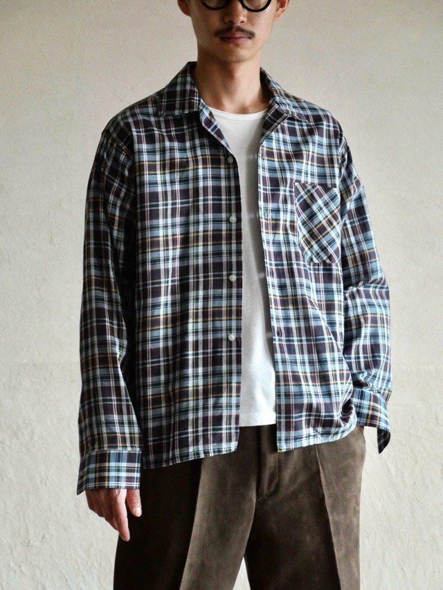 Deadstock 1960's Vintage B.D.Open-collar Check Shirt "100% Cotton" Tailored in Jamaica.