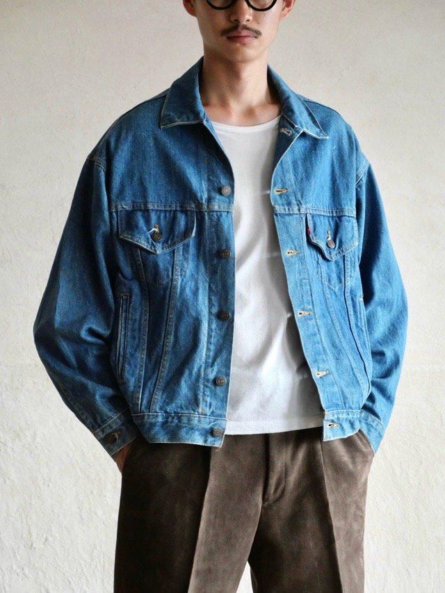1987's Vintage Levi's 70507-0214 Denim Trucker Jacket, Made in USA.