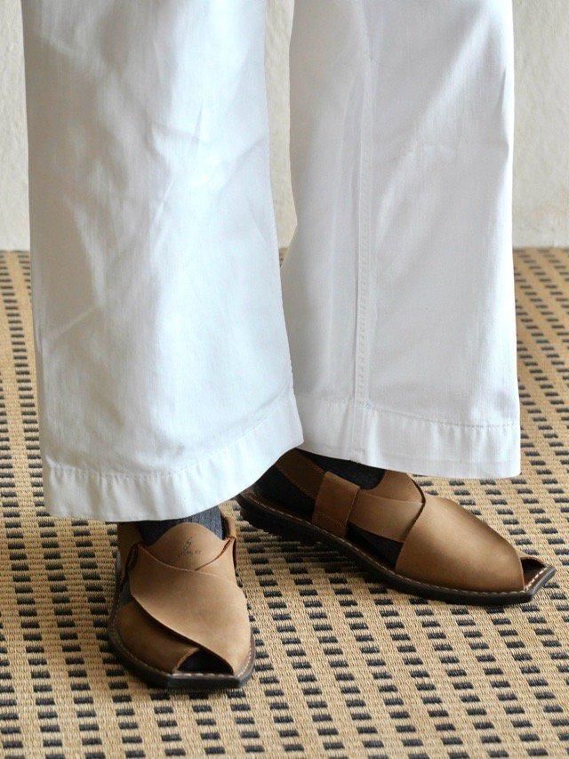 STARLET Pakistan-Style Leather Sandals, Beige