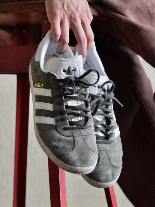 00's adidas "GAZELLE" Pig-suede Sneakers