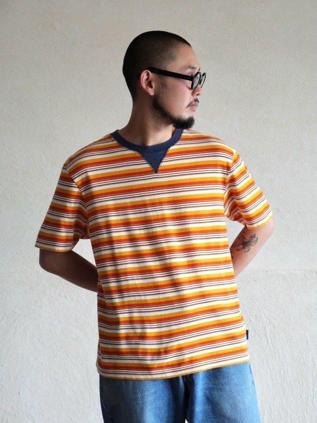 00's Mulch-color Border Tee