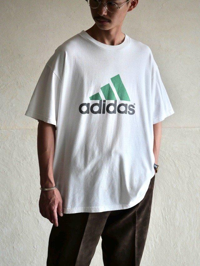 90~00's Vintage adidas Printed T-shirt, Made in USA.