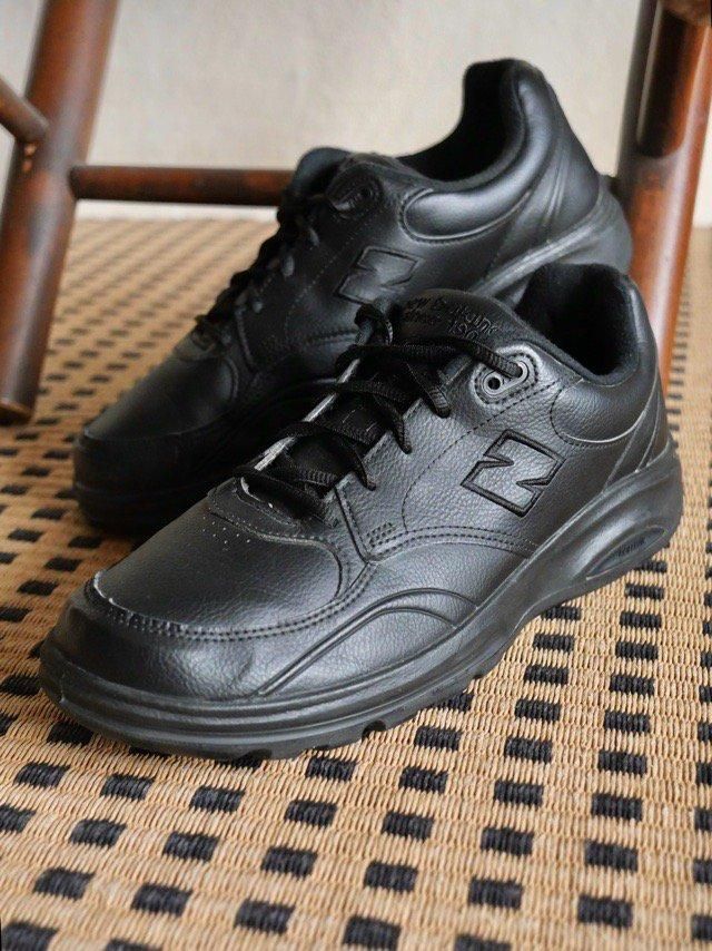 NEW BALANCE MW812BK Leather Sneakers, Made in USA
