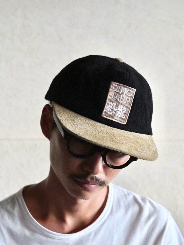 00's WoolLeather Cap "DINOSAURζ" Black  Beige