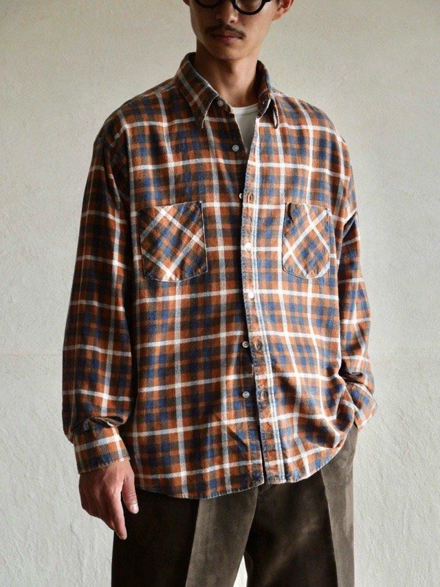 1970-80's Vintage OZARK TRAIL Light Cotton Flannel Shirt