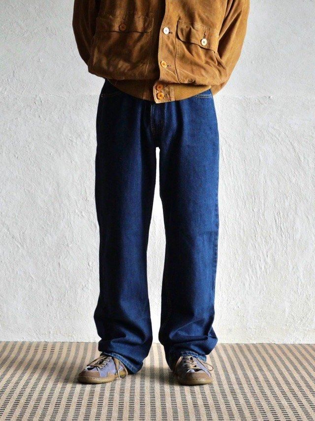01's Canadian Levi's 528 Metro-Fit Denim Pants, 
Made in Canada.