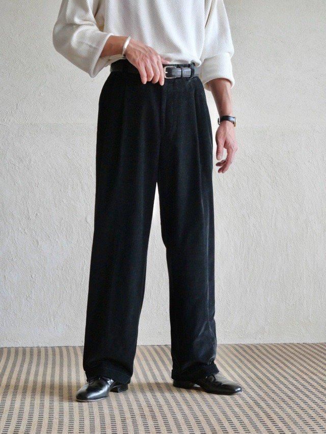 1980-90s Canadian Vintage 
2tucks Cotton Corduroy Trousers, Black