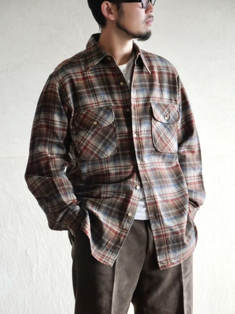 1970's Vintage PENDLETON Wool Check Shirt