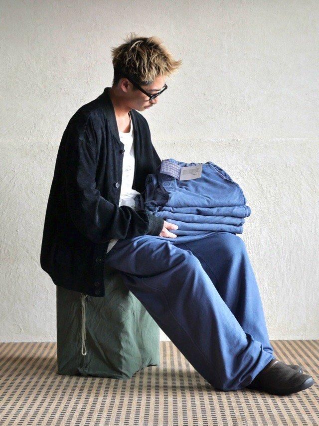 Deadstock 1990~00's CAVEMAN
Light-Sweat Wide Pants "Smoky Blue"