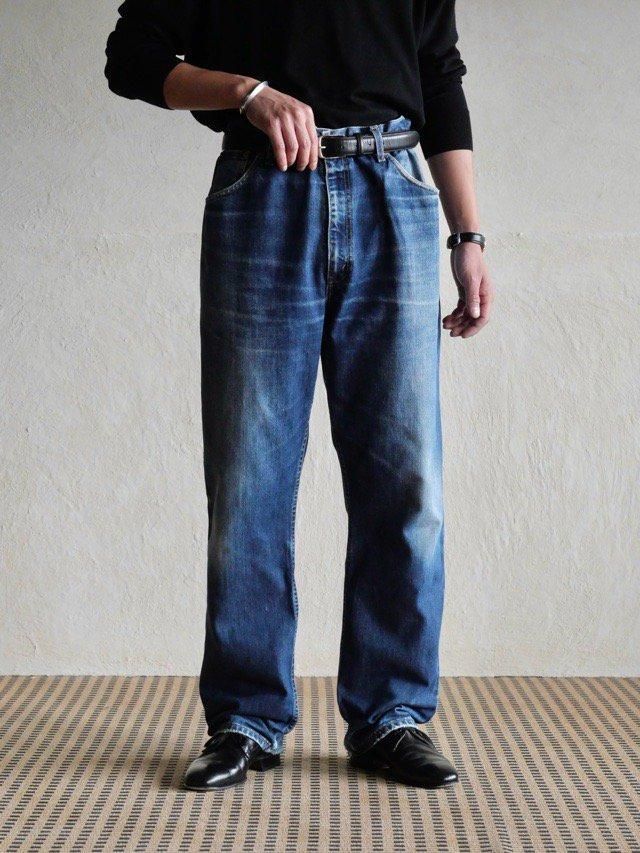 00s Euro Levi's 521 Denim pants