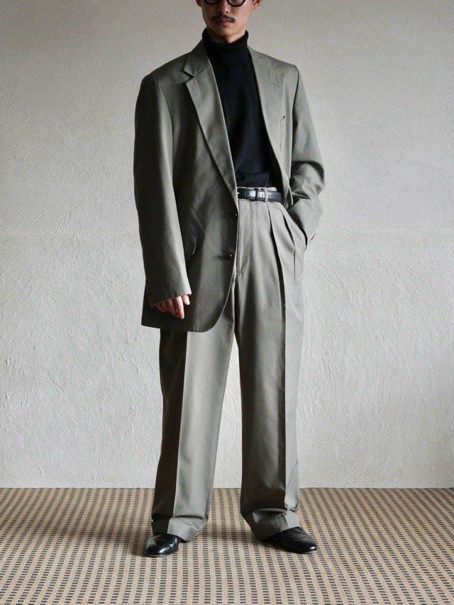 ~1990's Vintage BrooksBrothers Set-up,
Olive-Gray, Made in USA.