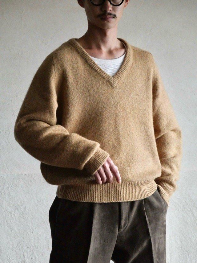 1970's Vintage HARRY ROSEN by ALAN PAINE "100% Camelhair&#128043;" Knit Sweater, Made in England.