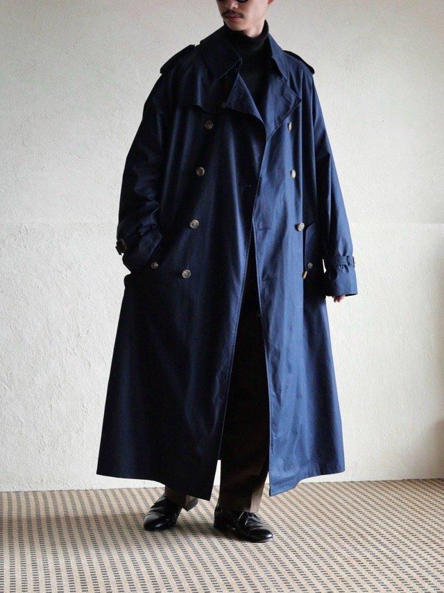 1990's Vintage RalphLauren Trench Coat
Single Raglan-sleeves 