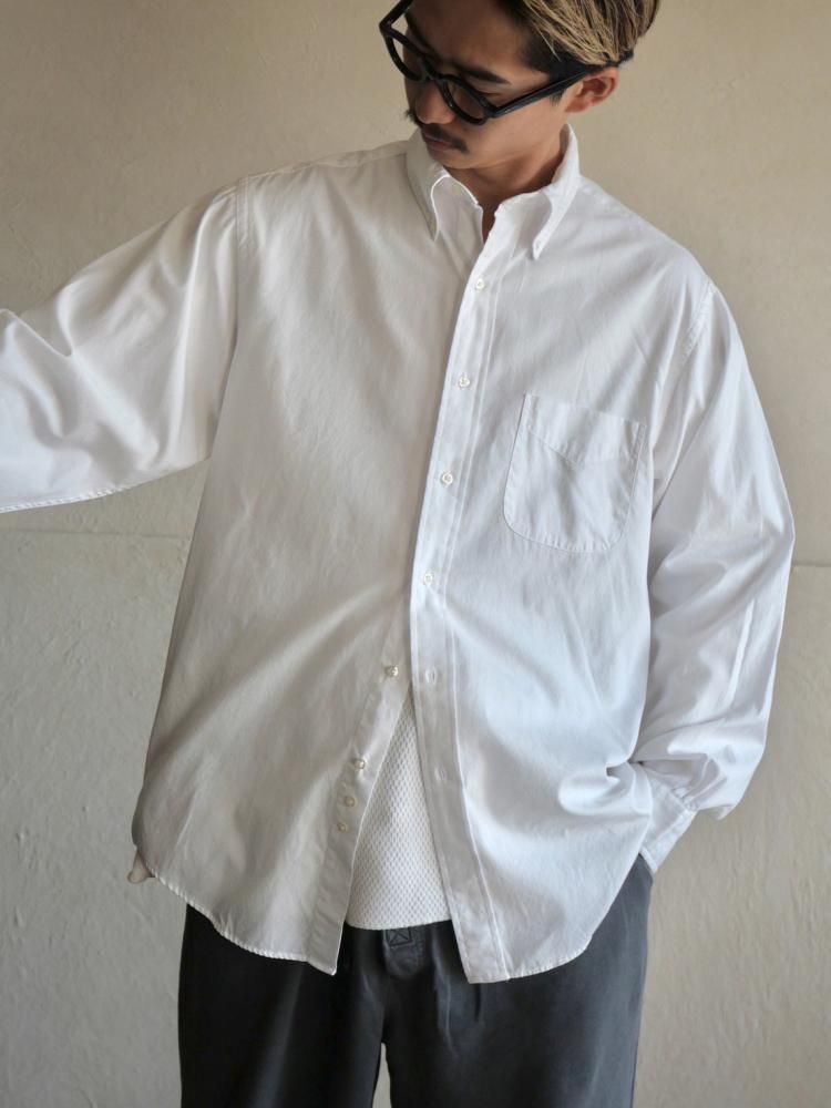 1990's Vintage BrooksBrothers
Oxford Polo-collar Shirt, Made in Jamaica.