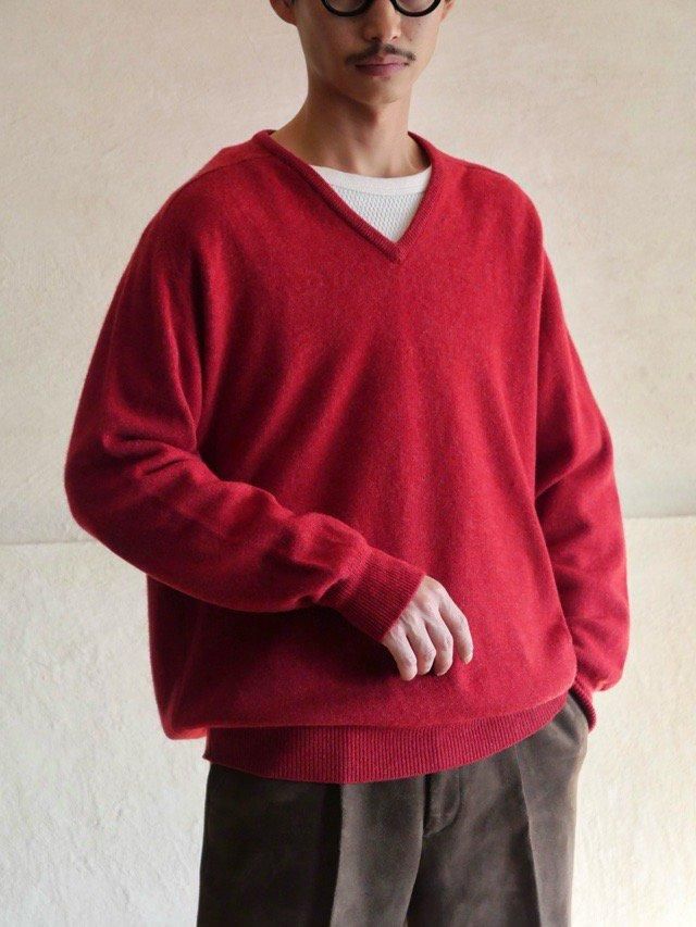 "Johnstons" V-neck Lambs Wool Sweater, Carmine-RED