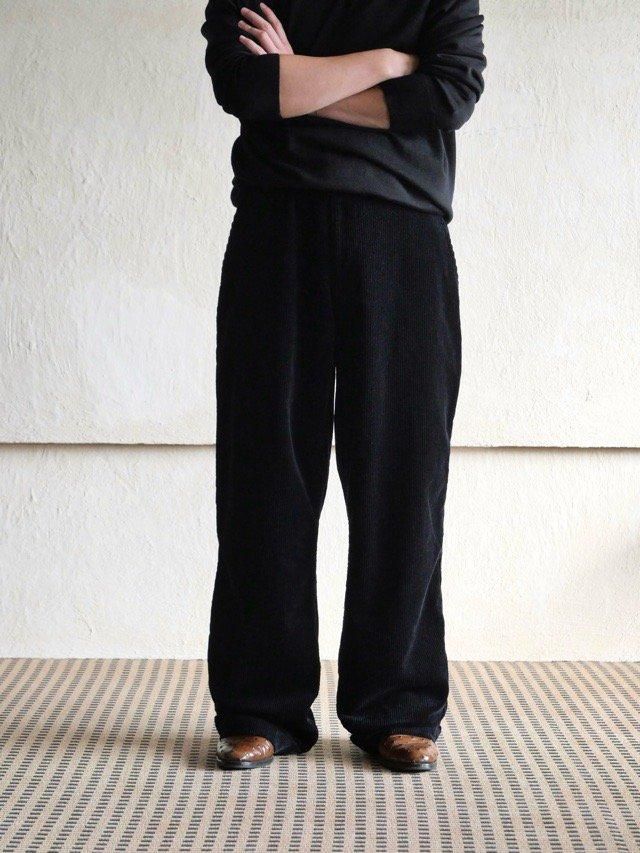 00's GAP KHAKI Spring Hook Type
Corduroy Trousers