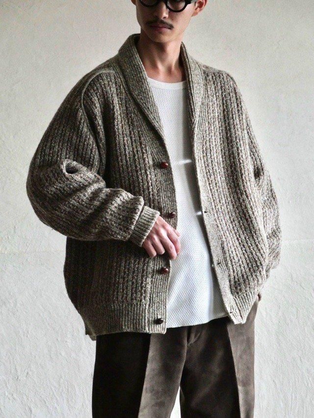 1980's Vintage COX MOORE Wool Cardigan
Made in England.